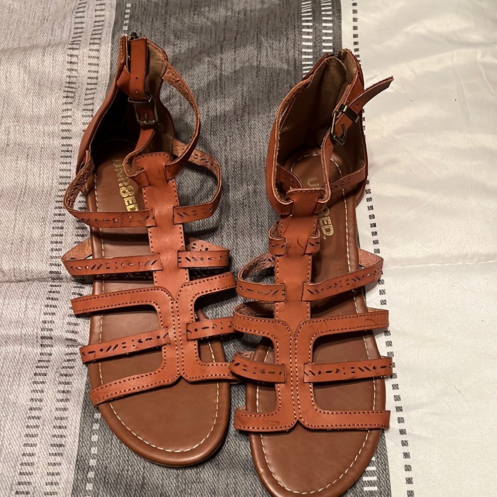 Worn a few times